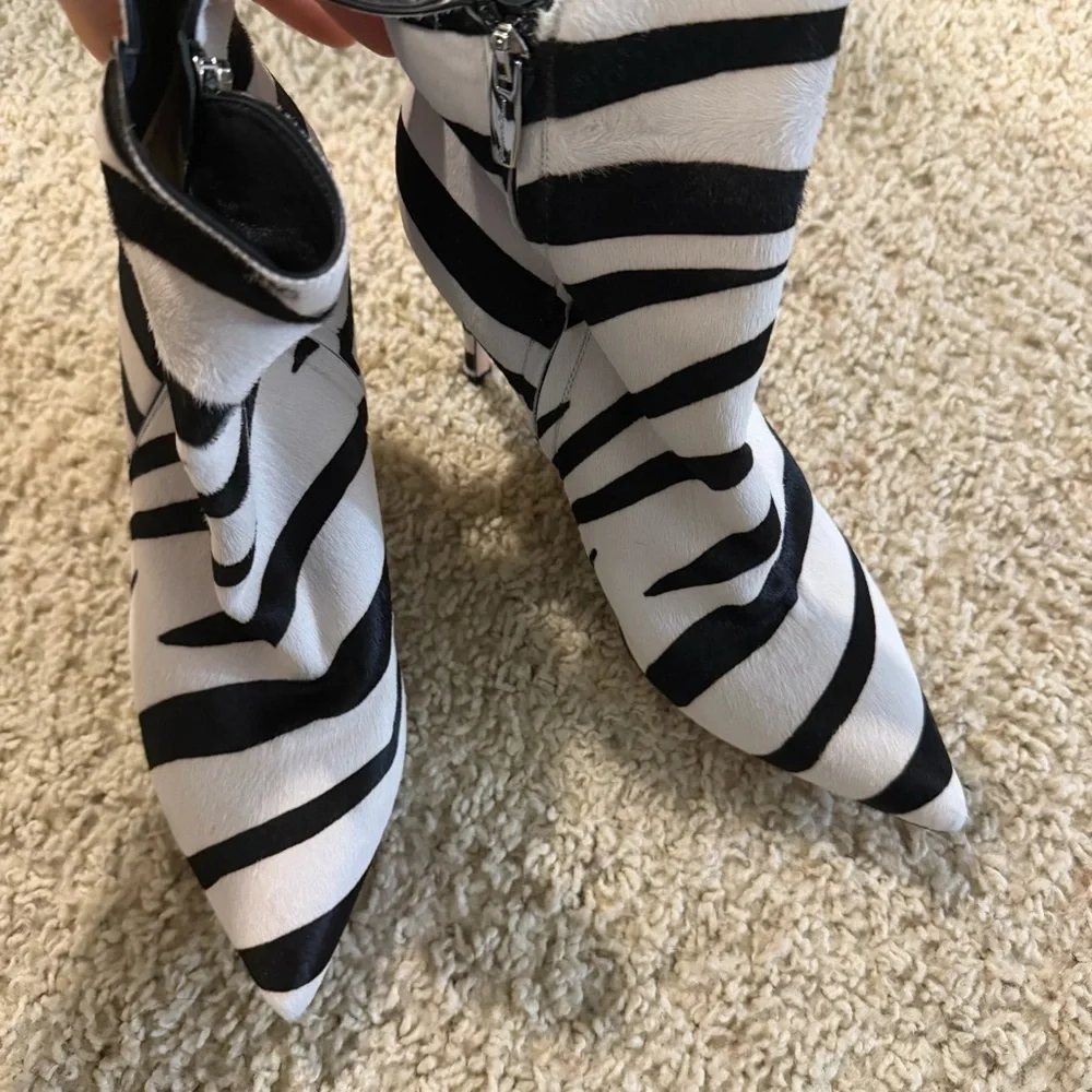 Gianvito Rossi zebra boots NWOT